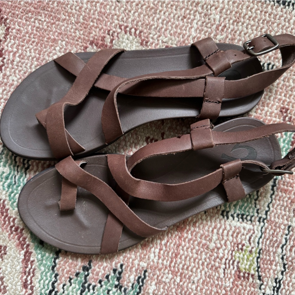 OluKai Leather Sandals Womens 7